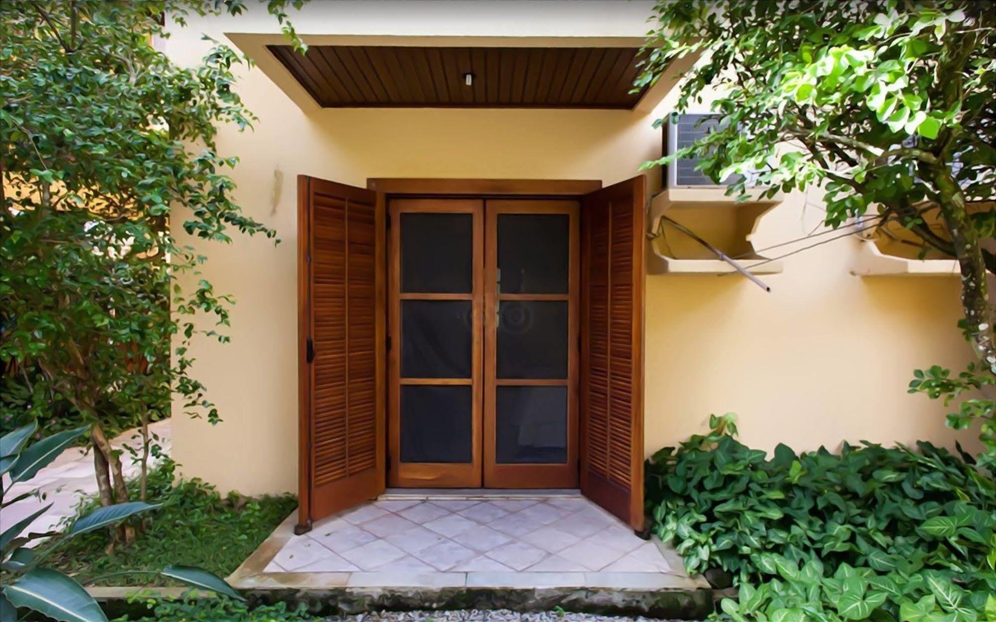 Galapagos Aparthotel Ilhabela Exterior photo